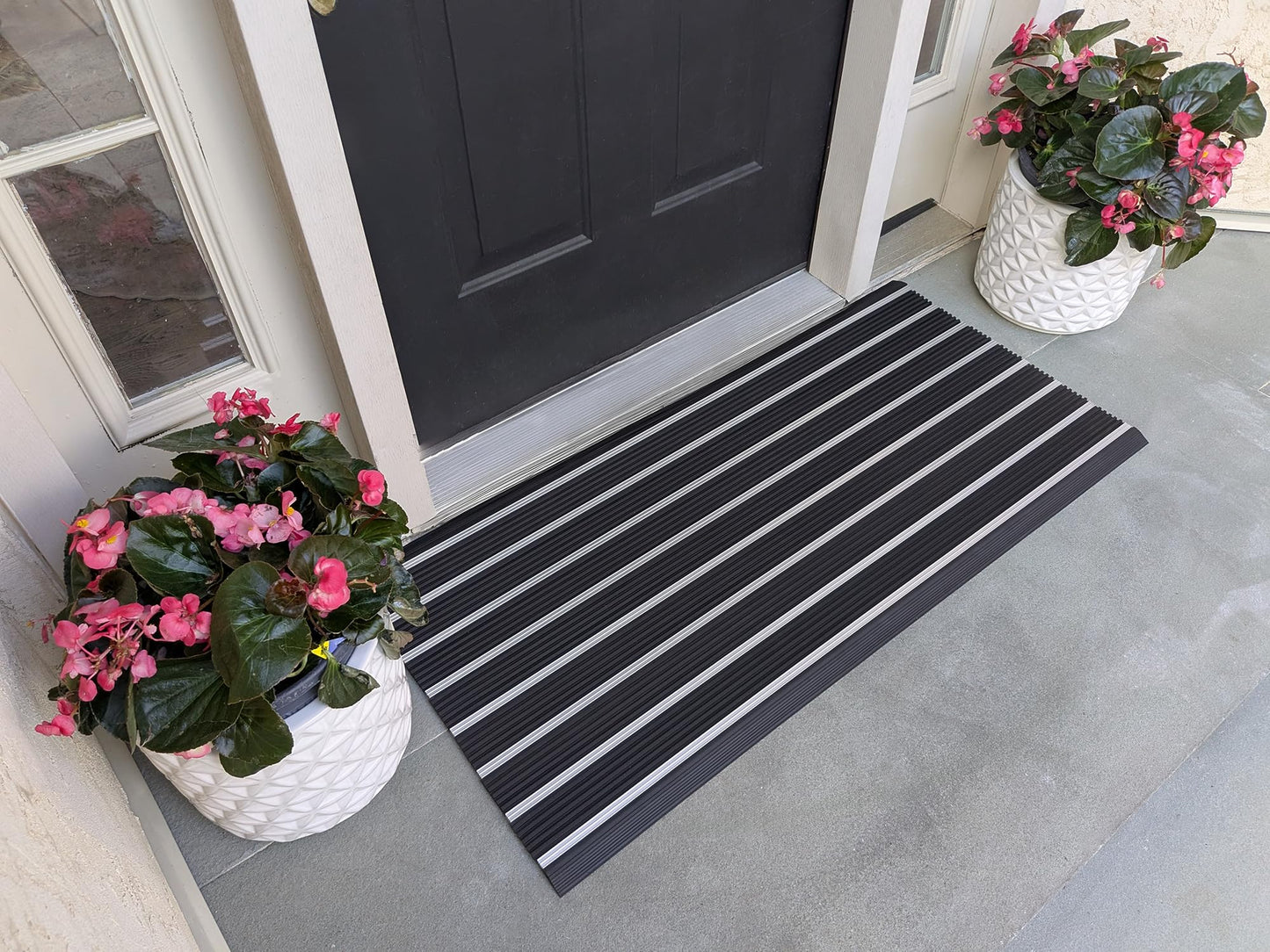 Ecomills Alumat Aluminum Front Door Mat, Heavy-Duty All-Weather Indoor/Outdoor Doormat with Non-Slip Rubber Edge – 17.3" x 27.5"